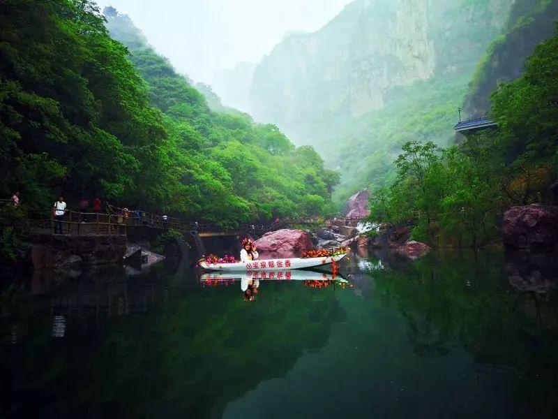 连接正负极